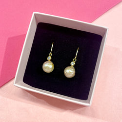 Round peachy pearls with bling