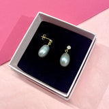 Grey pearls and bling stud